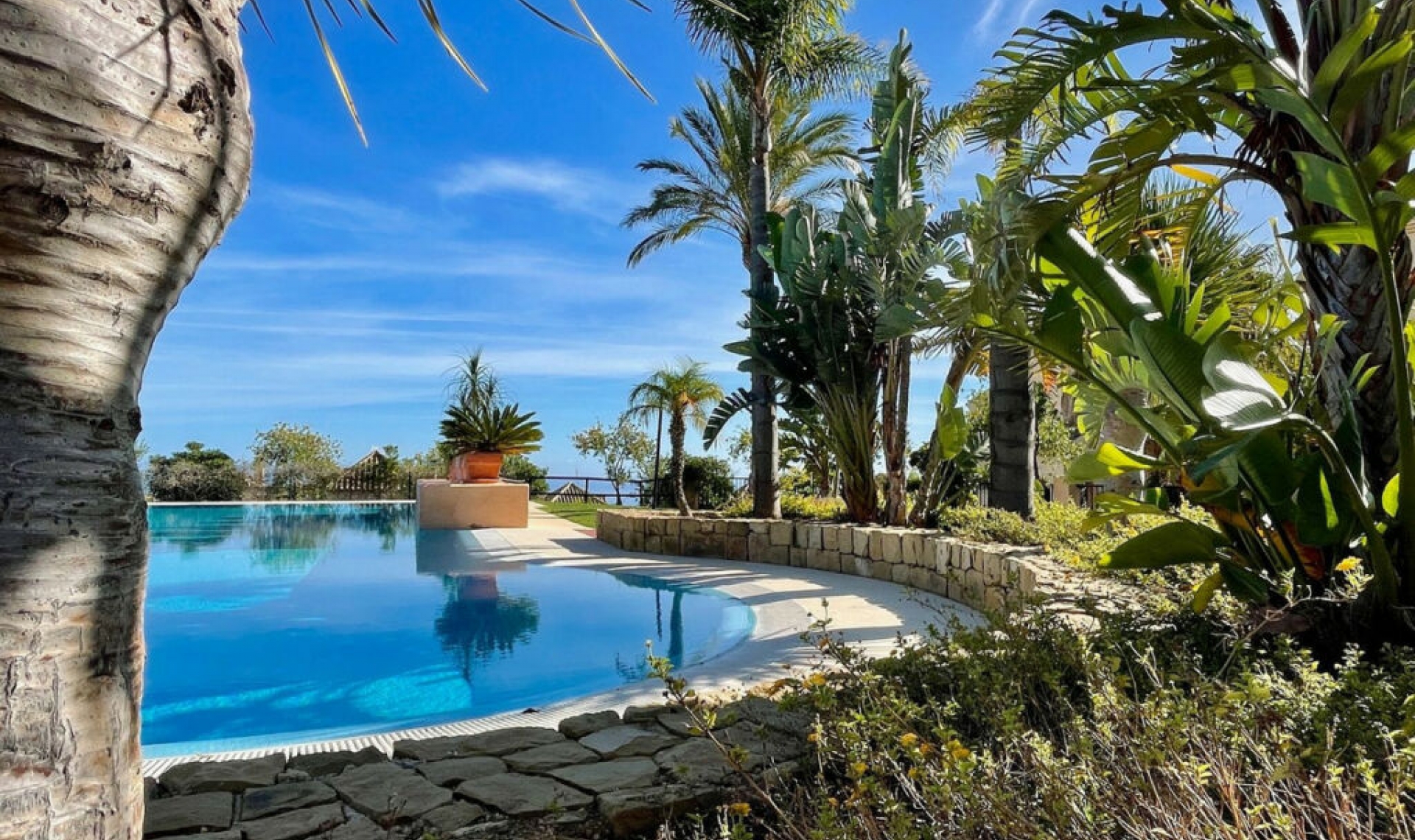 Resale - Apartment -
Benalmadena