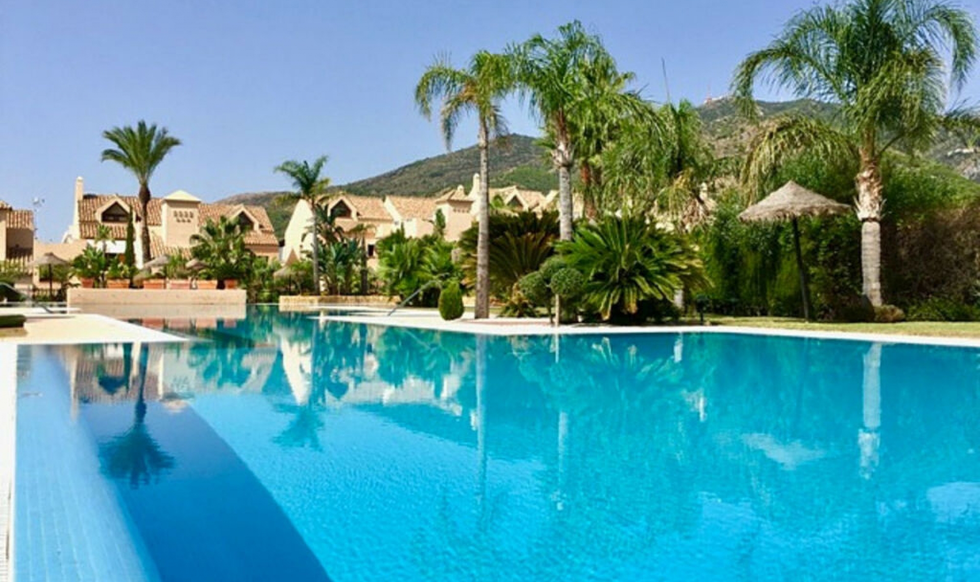 Resale - Apartment -
Benalmadena