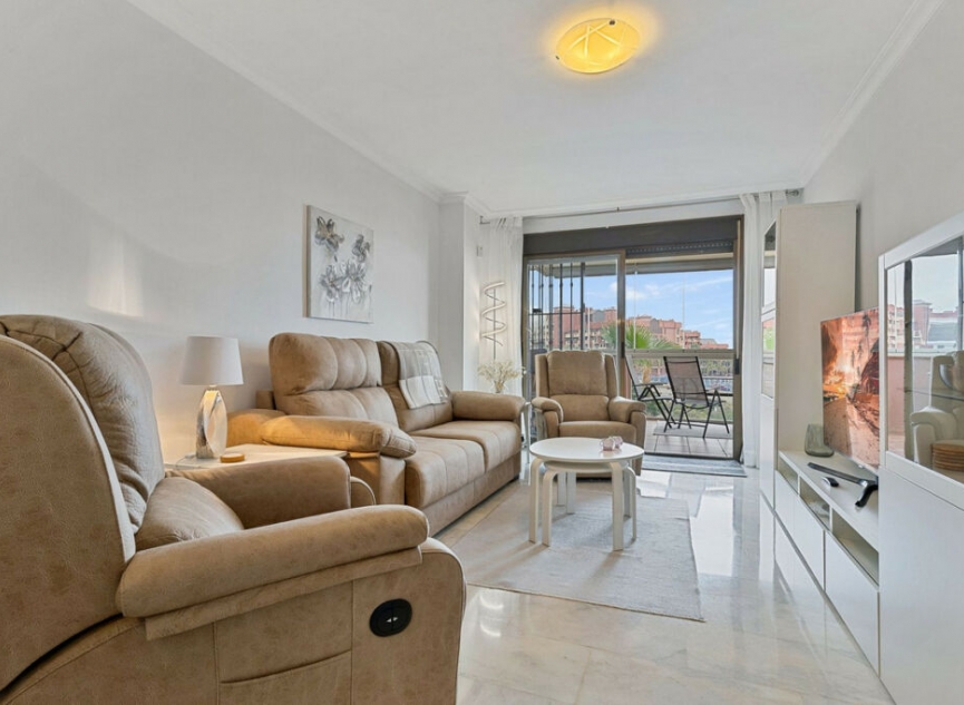 Resale - Apartment -
Benalmadena