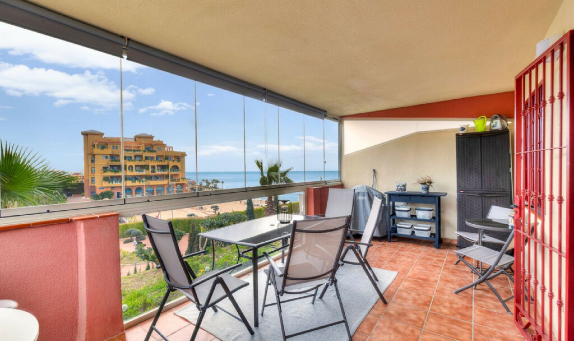 Resale - Apartment -
Benalmadena