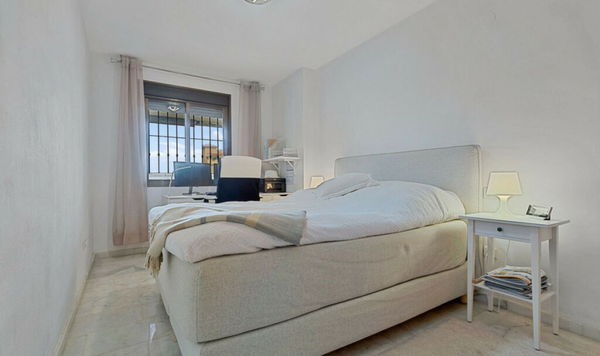 Resale - Apartment -
Benalmadena