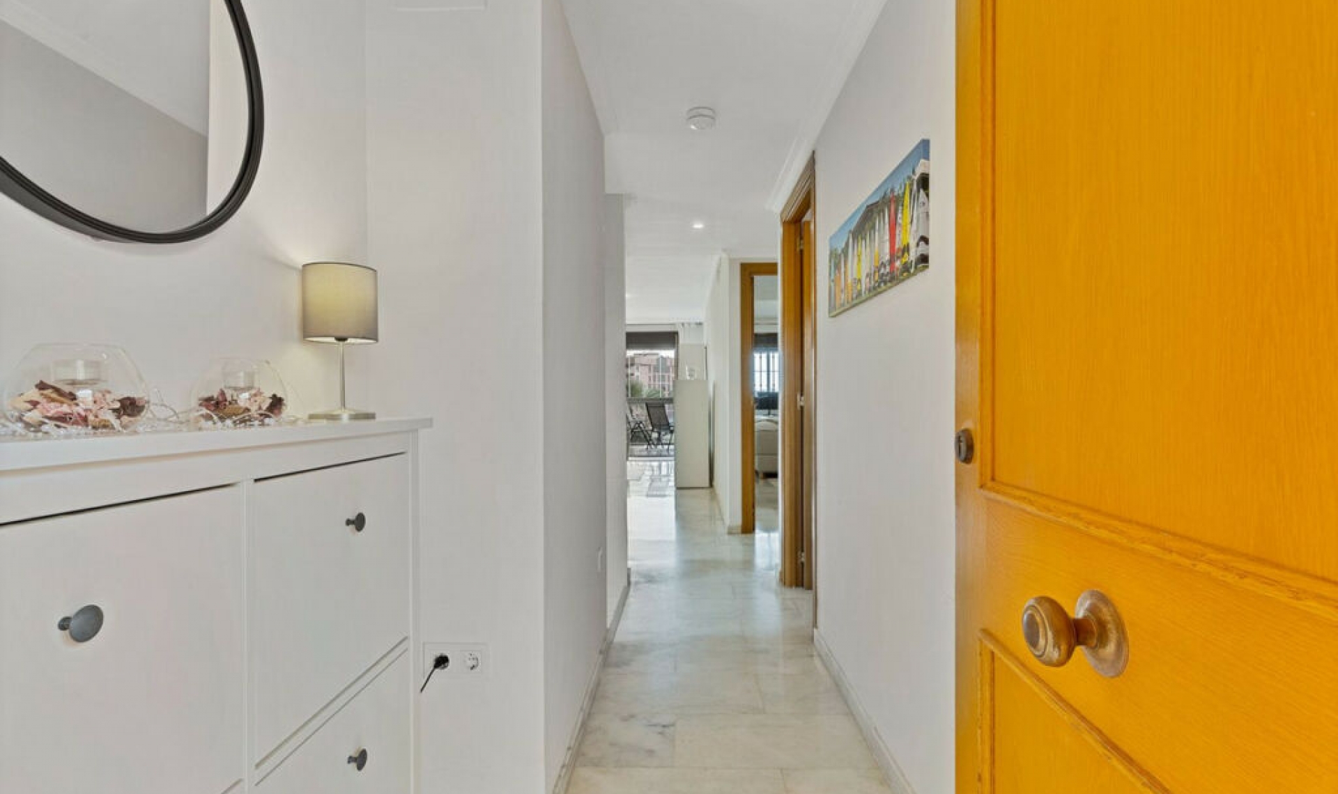 Resale - Apartment -
Benalmadena