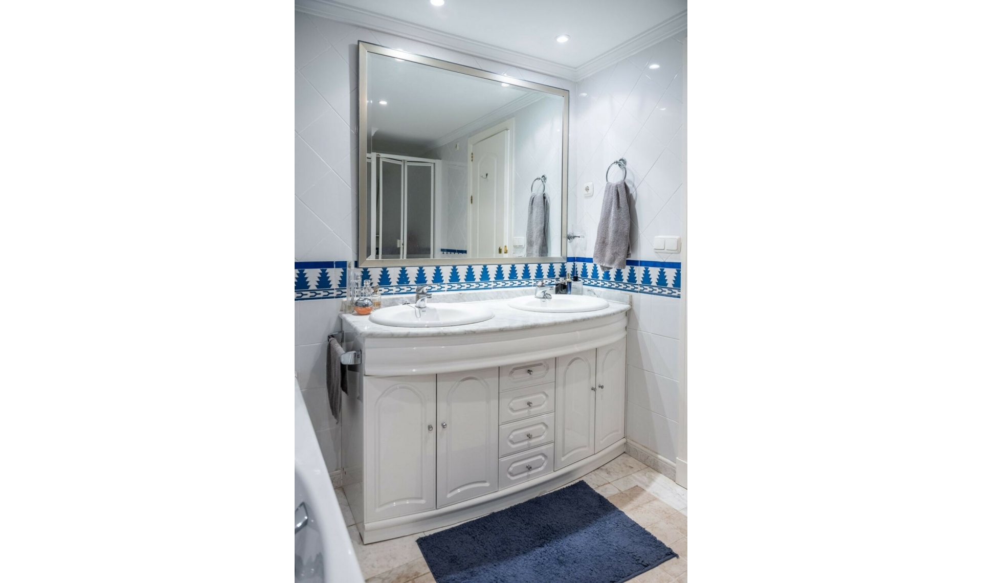 Resale - Apartment -
Benalmadena