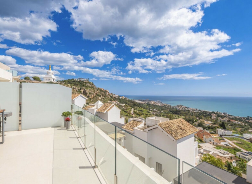 Resale - Apartment -
Benalmadena
