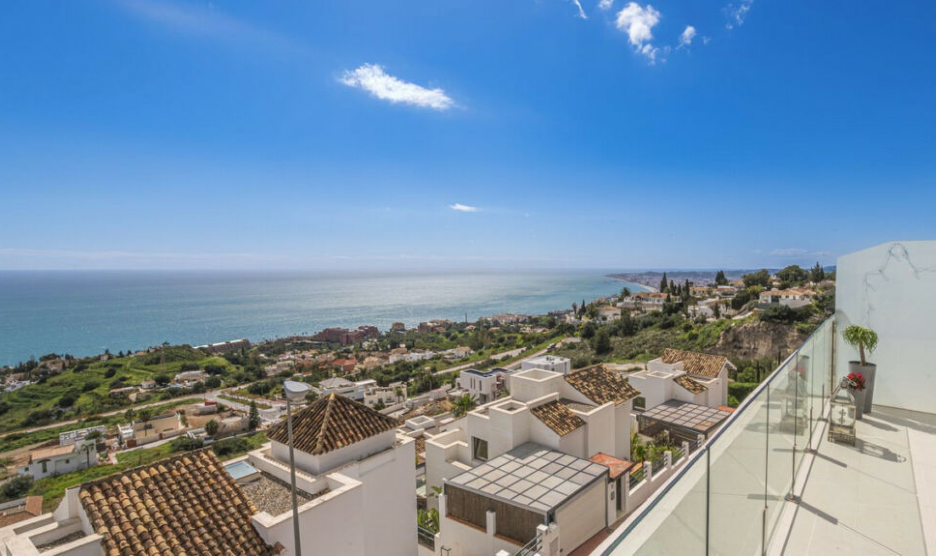 Resale - Apartment -
Benalmadena