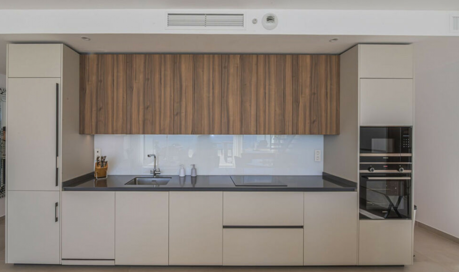 Resale - Apartment -
Benalmadena