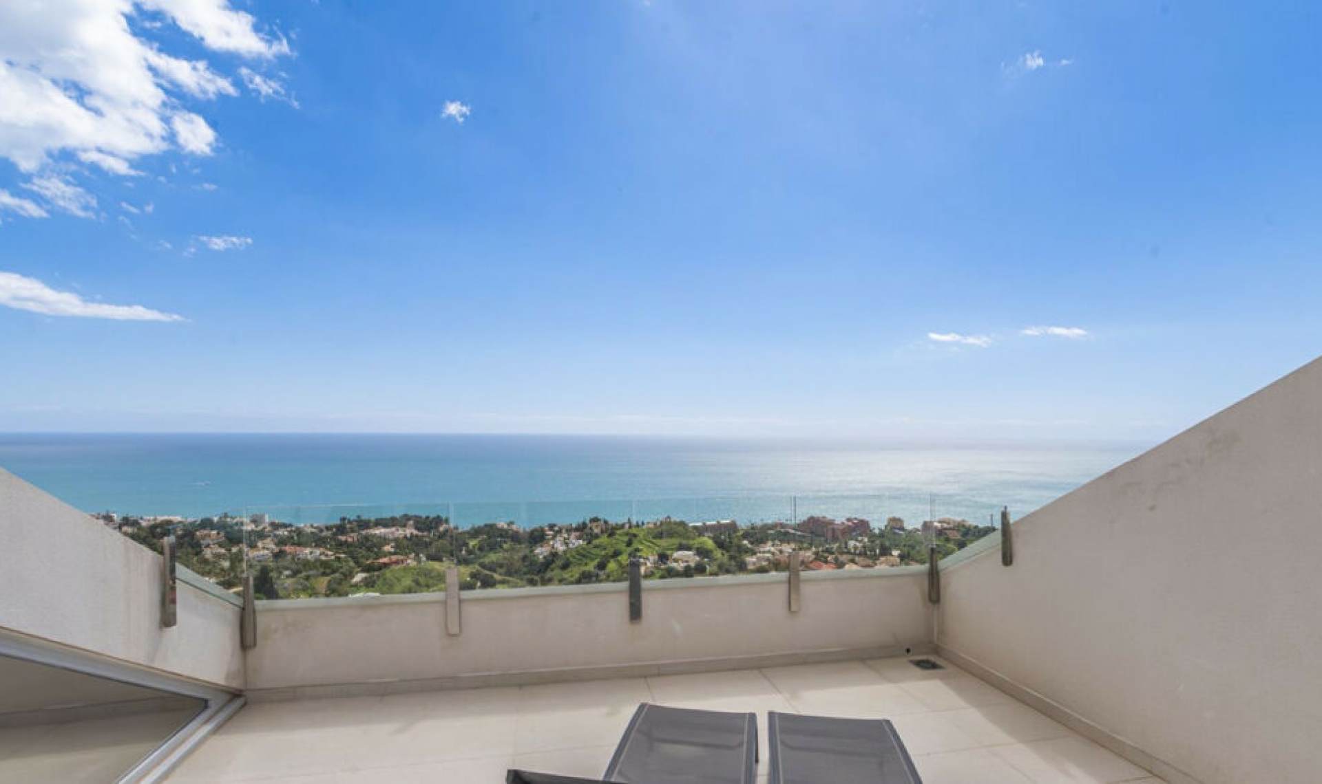 Resale - Apartment -
Benalmadena