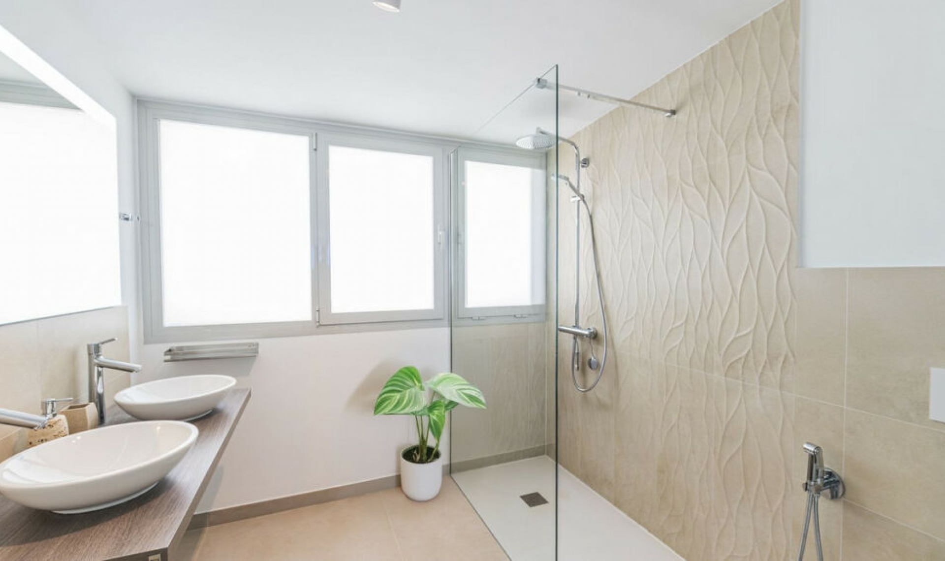 Resale - Apartment -
Benalmadena