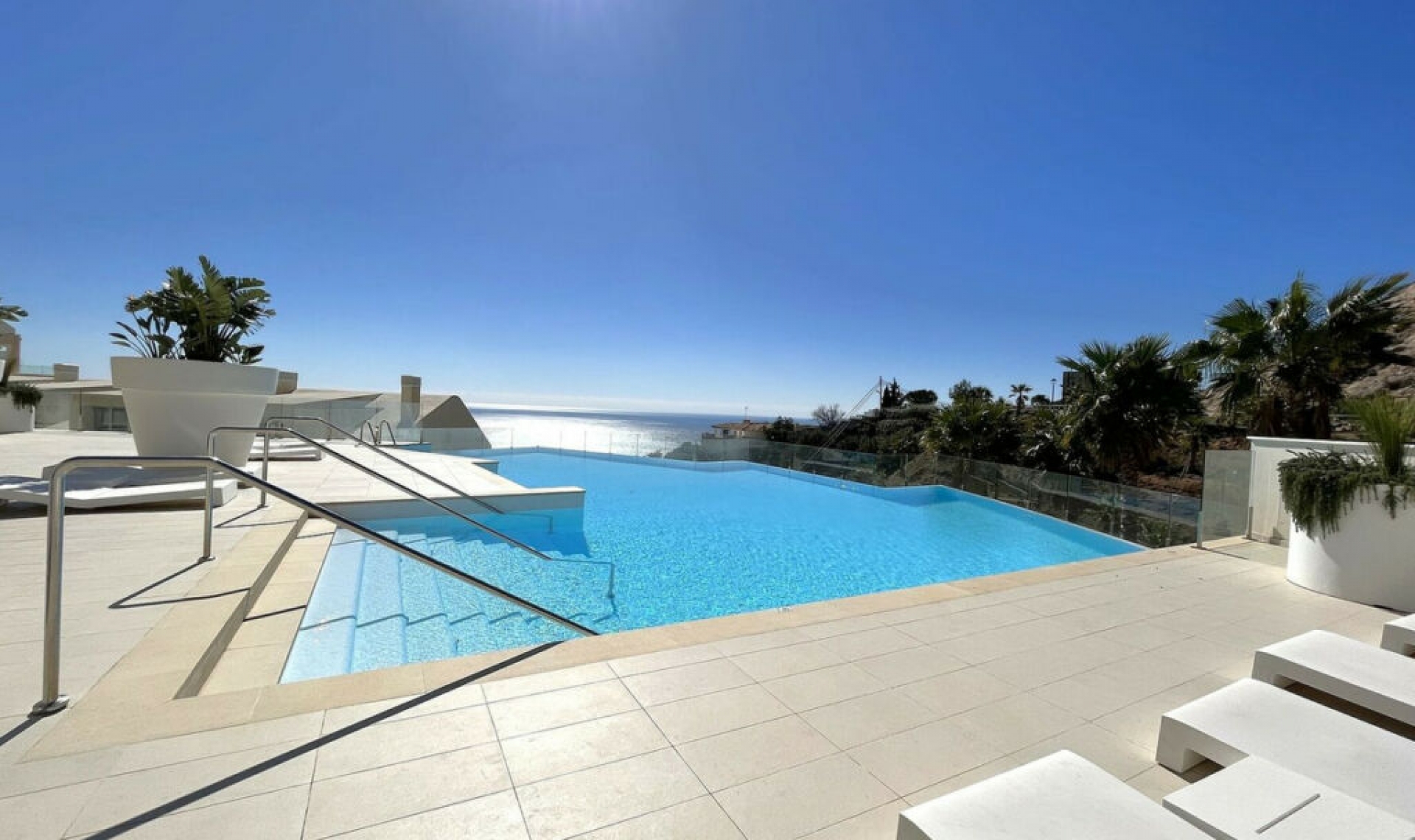 Resale - Apartment -
Benalmadena