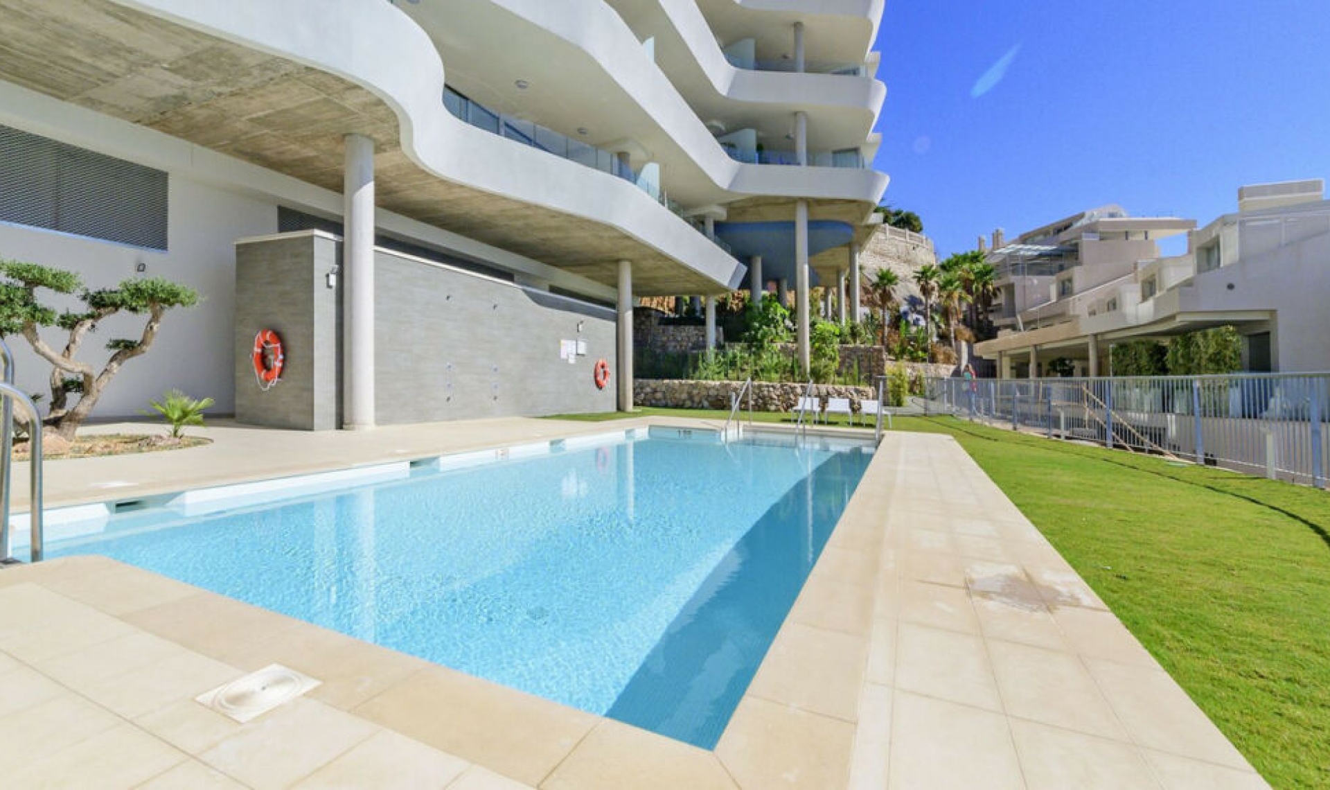 Resale - Apartment -
Benalmadena