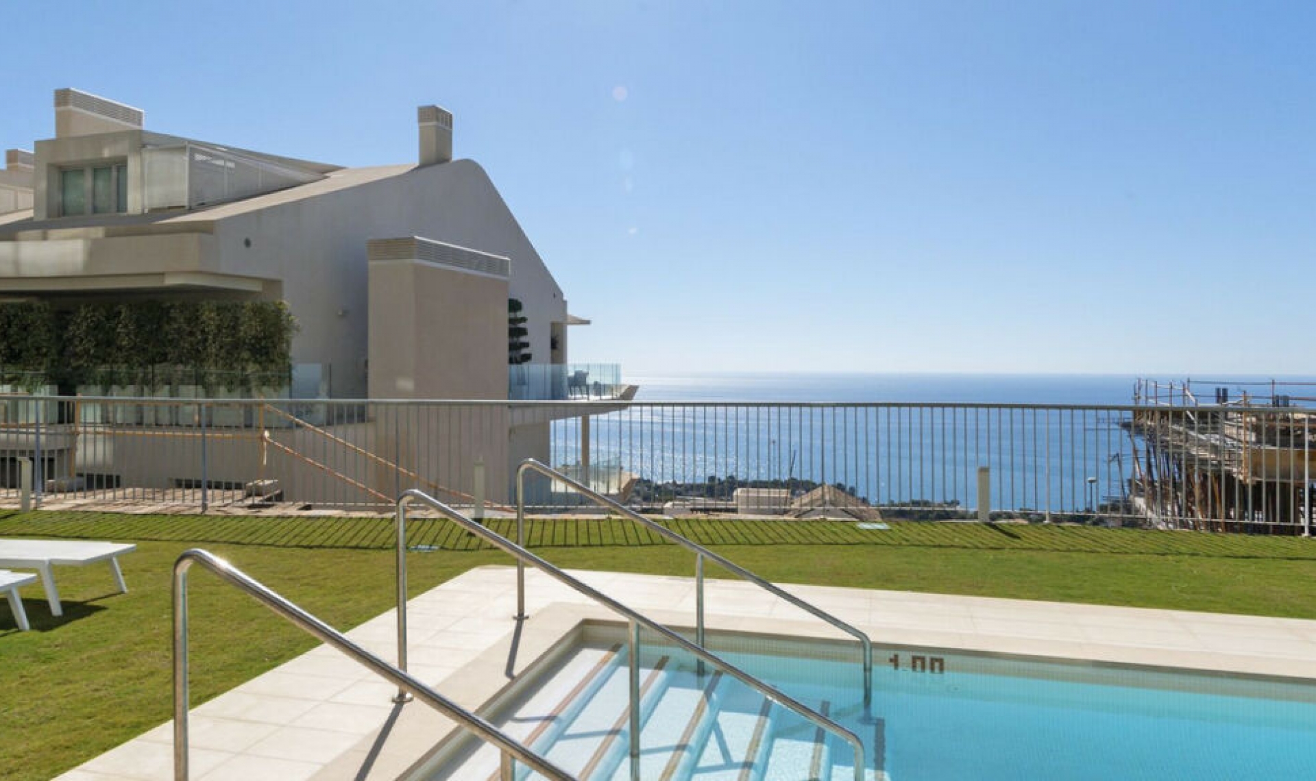 Resale - Apartment -
Benalmadena