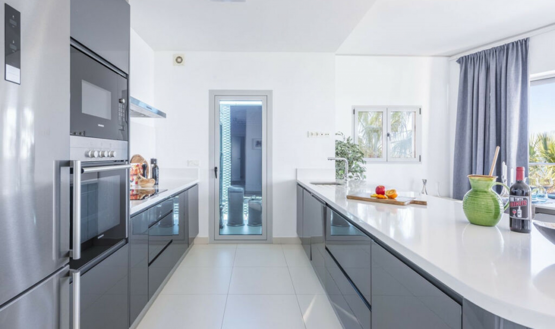 Resale - Apartment -
Benalmadena