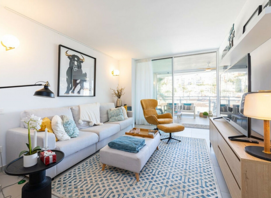 Resale - Apartment -
Benalmadena