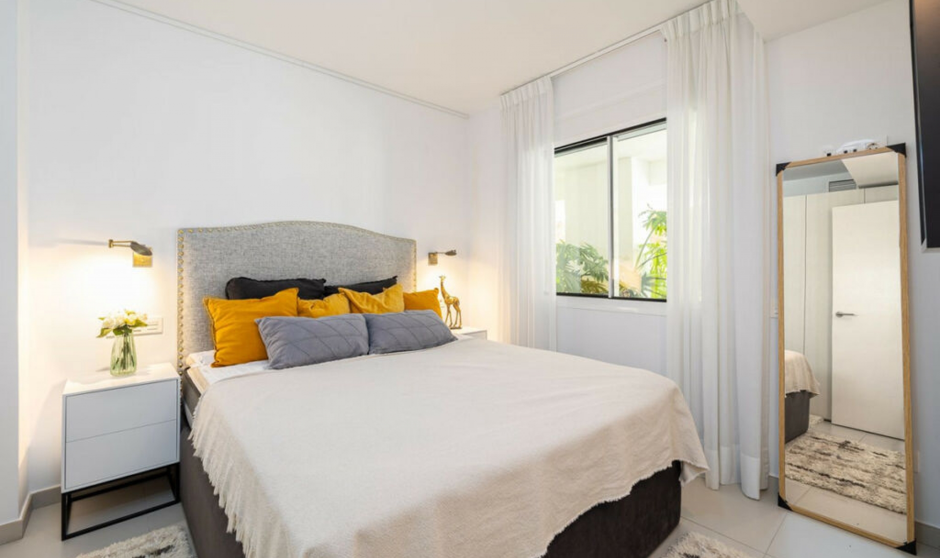 Resale - Apartment -
Benalmadena