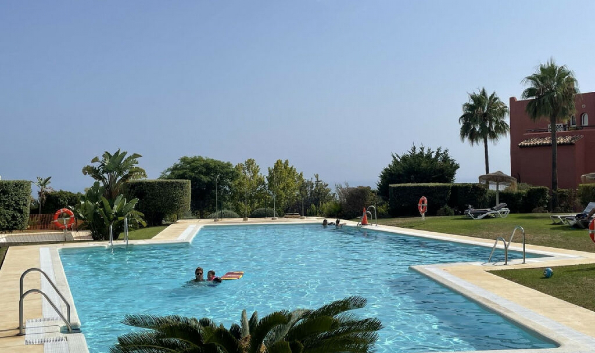 Resale - Apartment -
Benalmadena