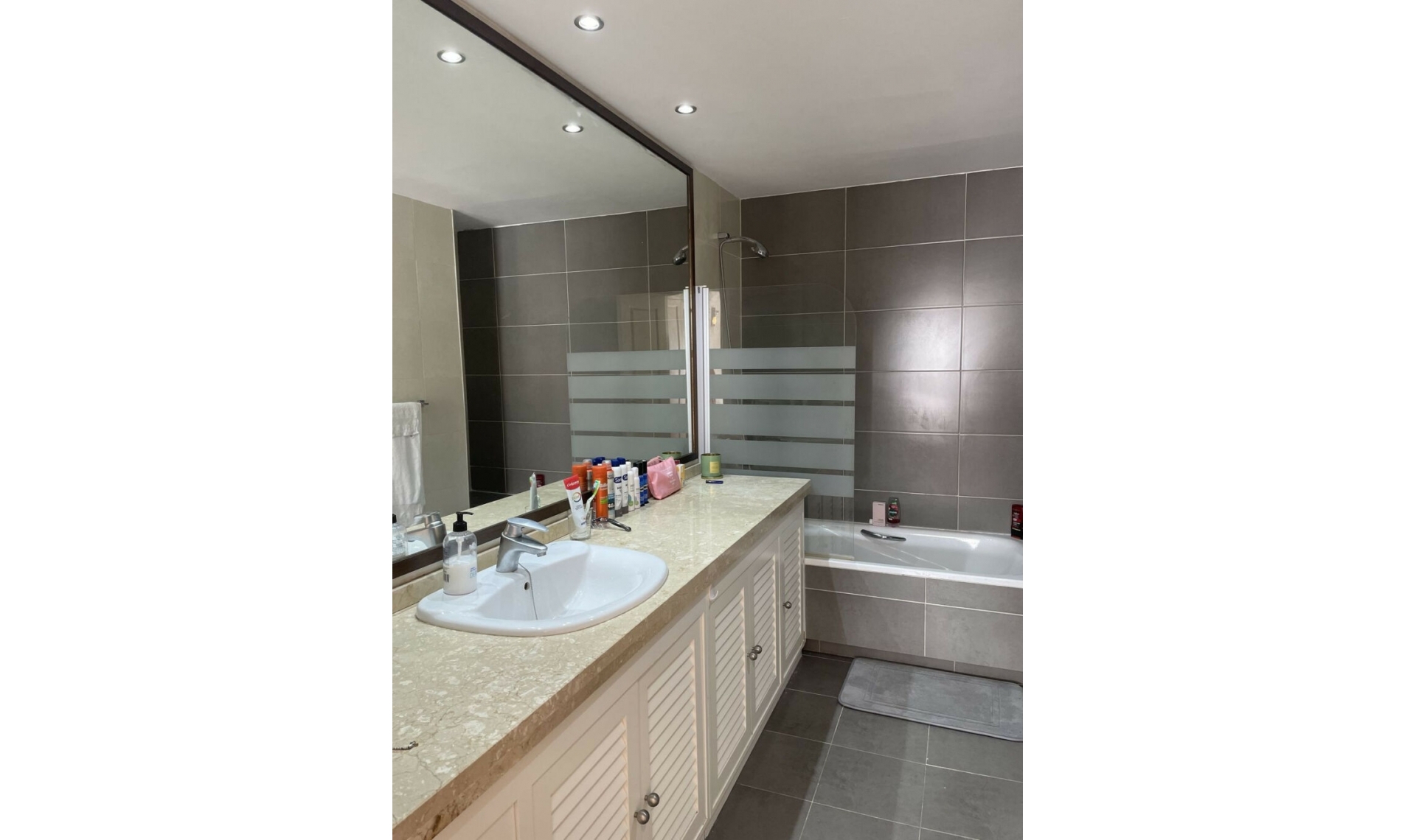 Resale - Apartment -
Benalmadena
