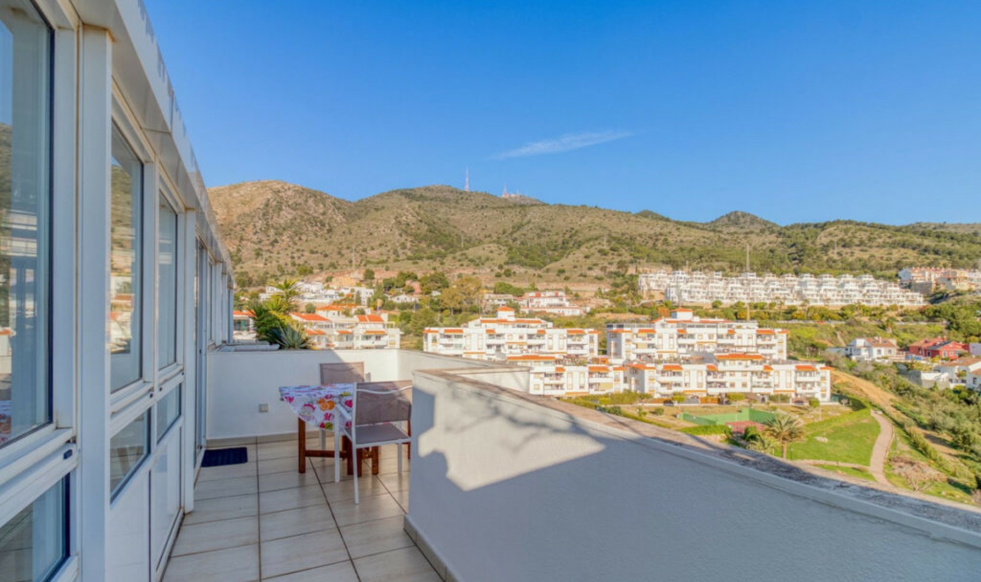 Resale - Apartment -
Benalmadena