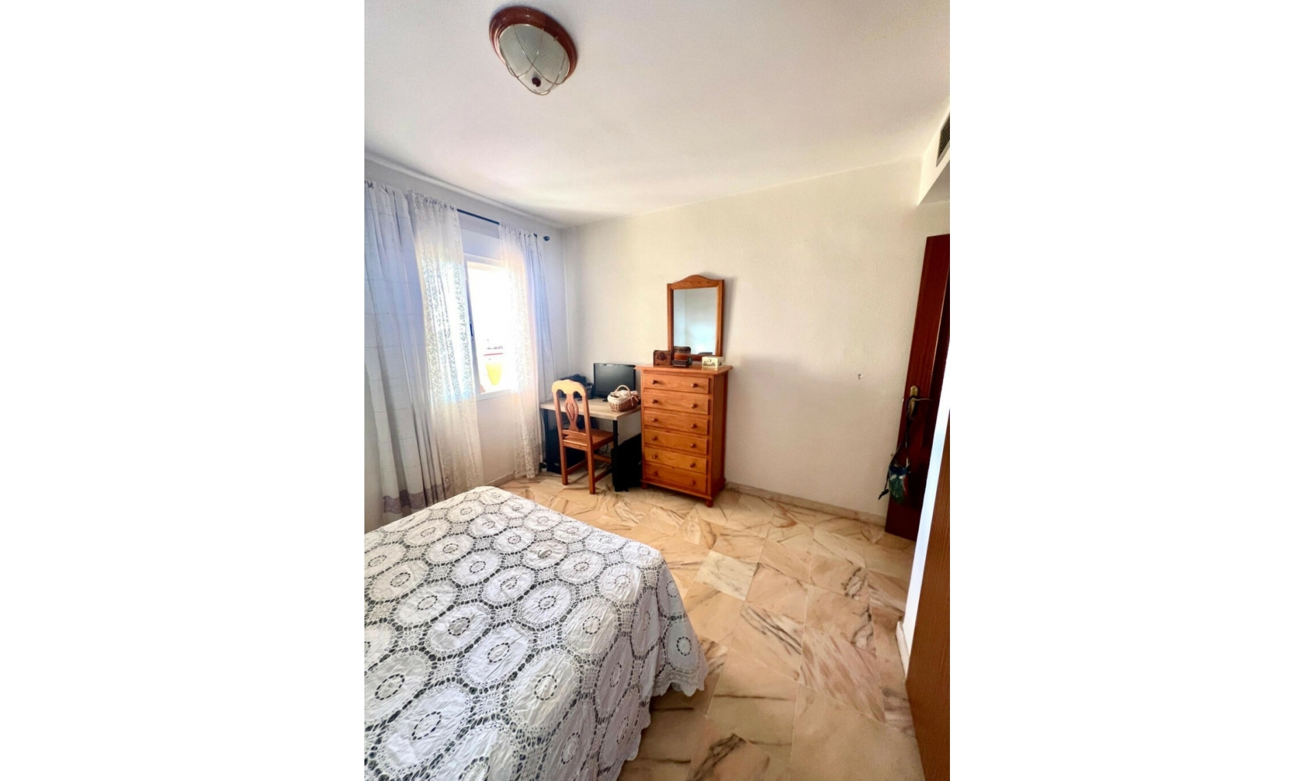 Resale - Apartment -
Benalmadena