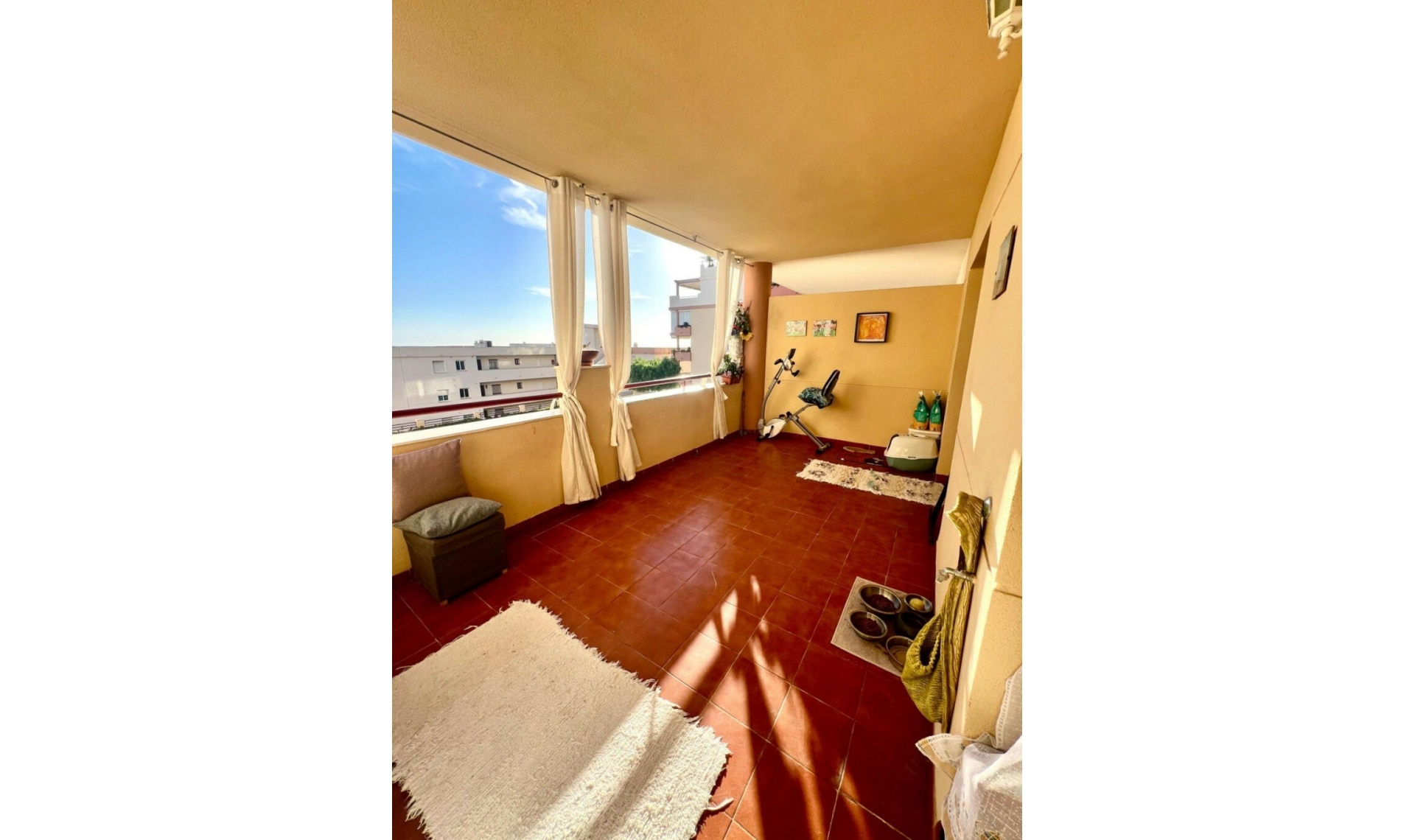 Resale - Apartment -
Benalmadena