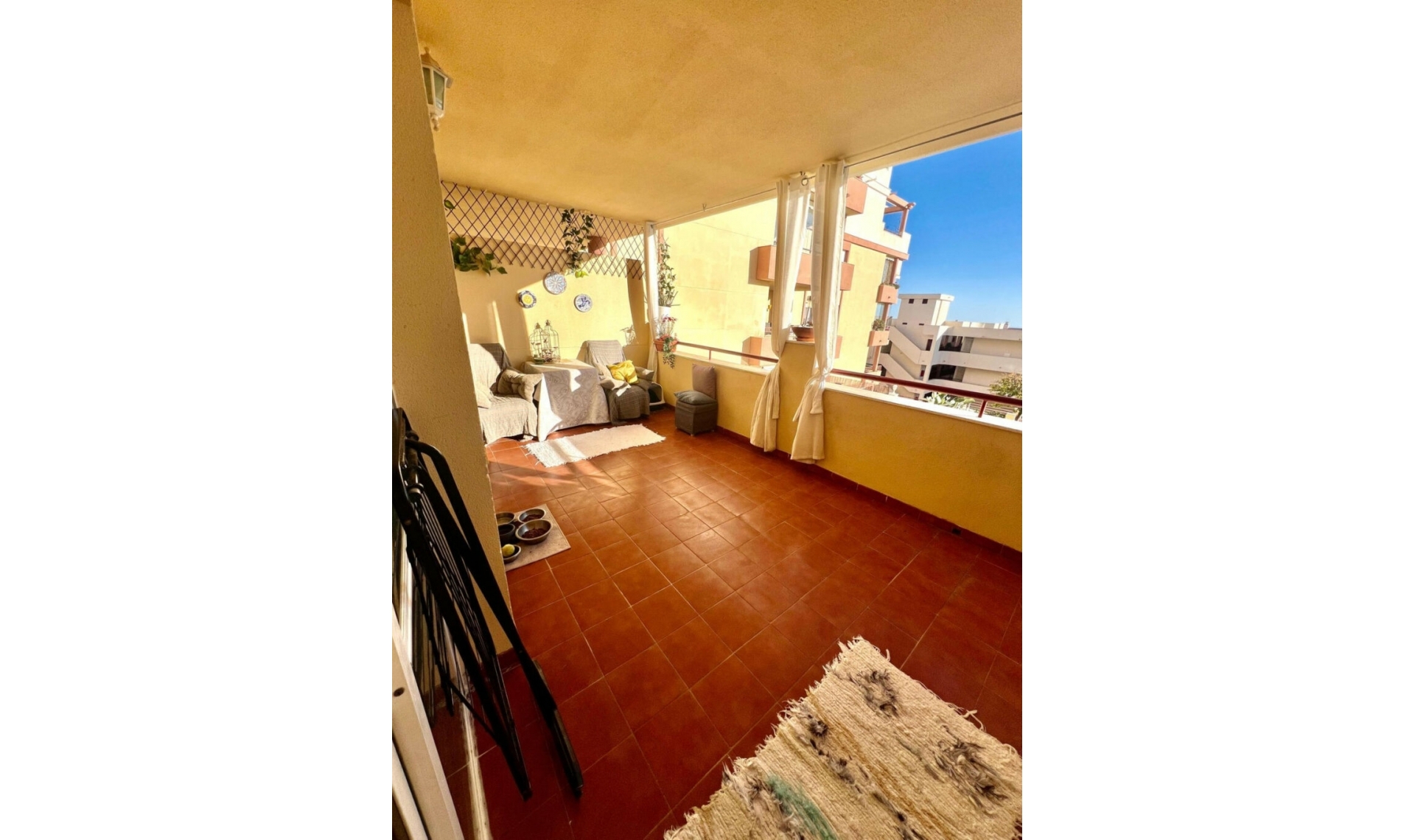 Resale - Apartment -
Benalmadena