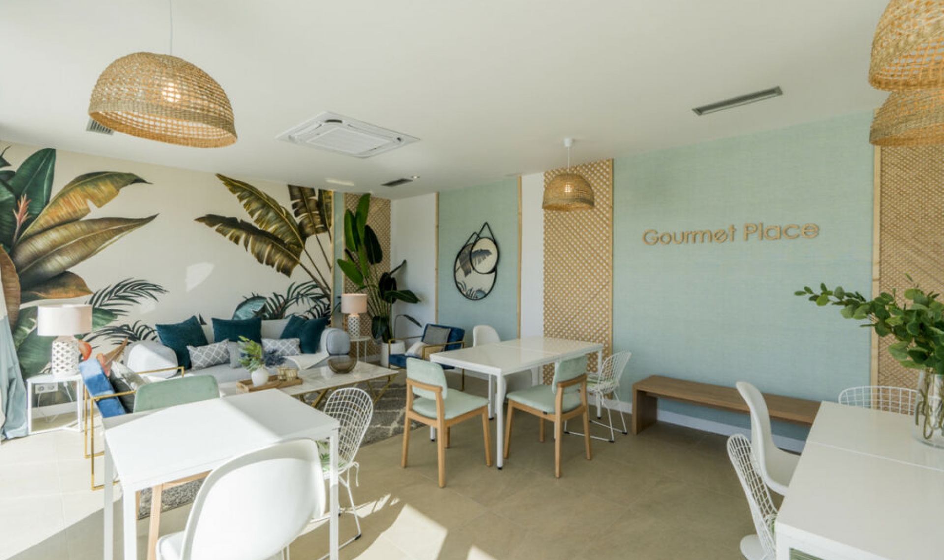 Resale - Apartment -
Benalmadena