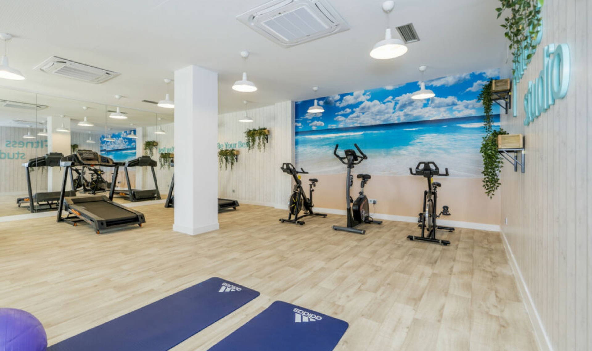 Resale - Apartment -
Benalmadena