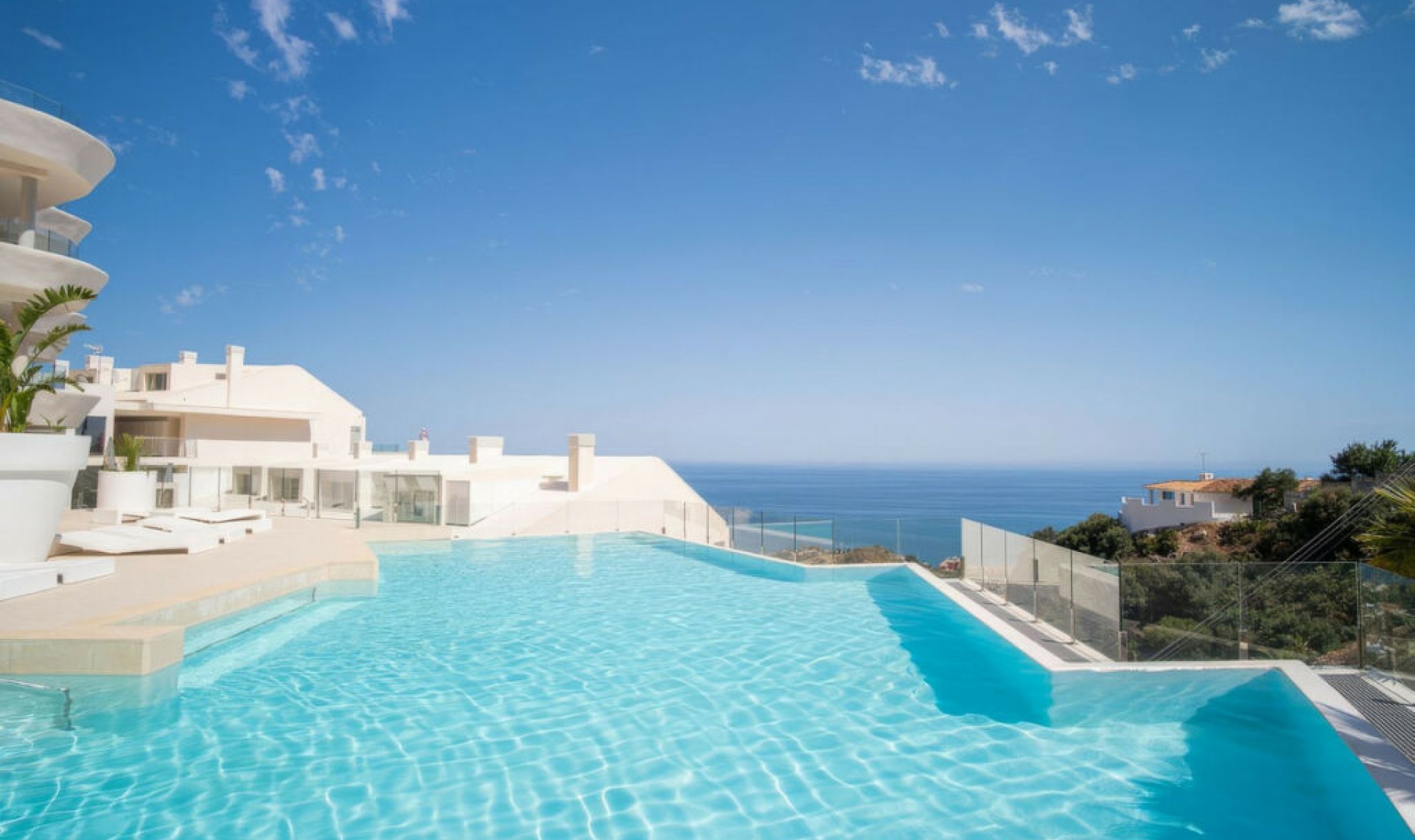 Resale - Apartment -
Benalmadena