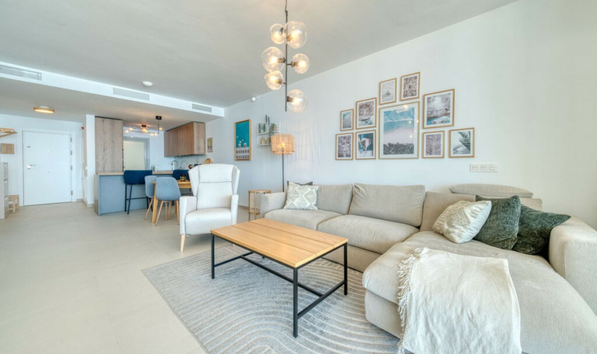Resale - Apartment -
Benalmadena
