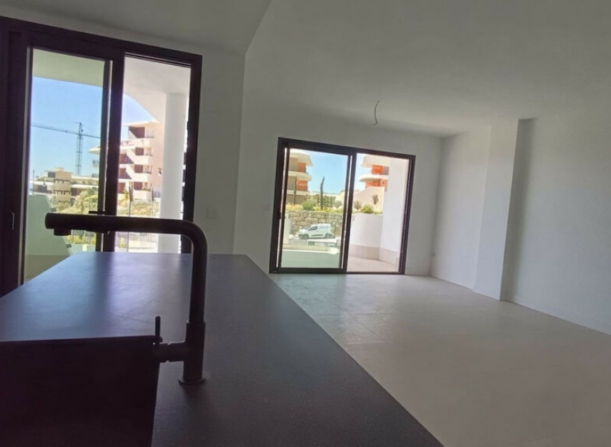 Resale - Apartment -
Benalmadena