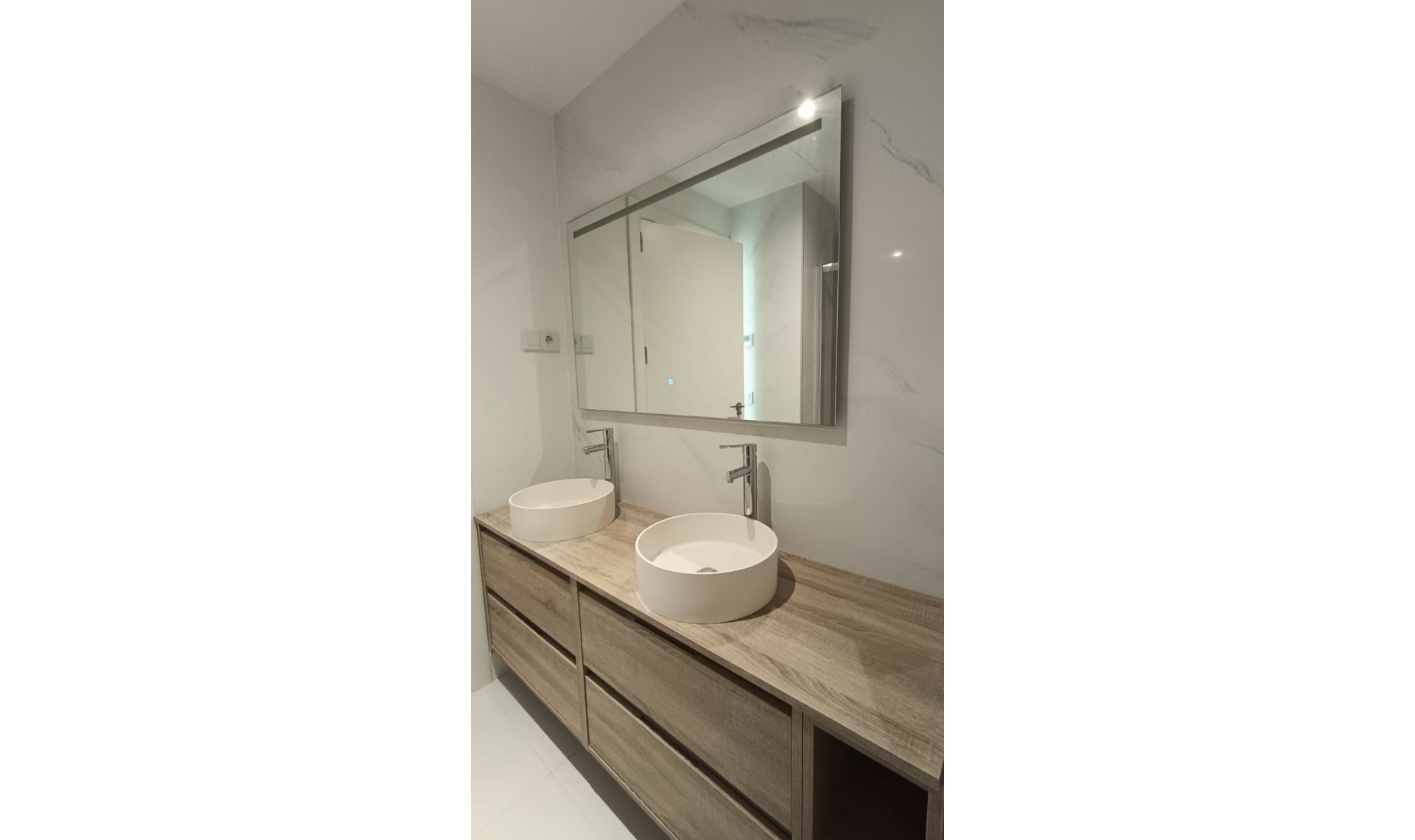 Resale - Apartment -
Benalmadena