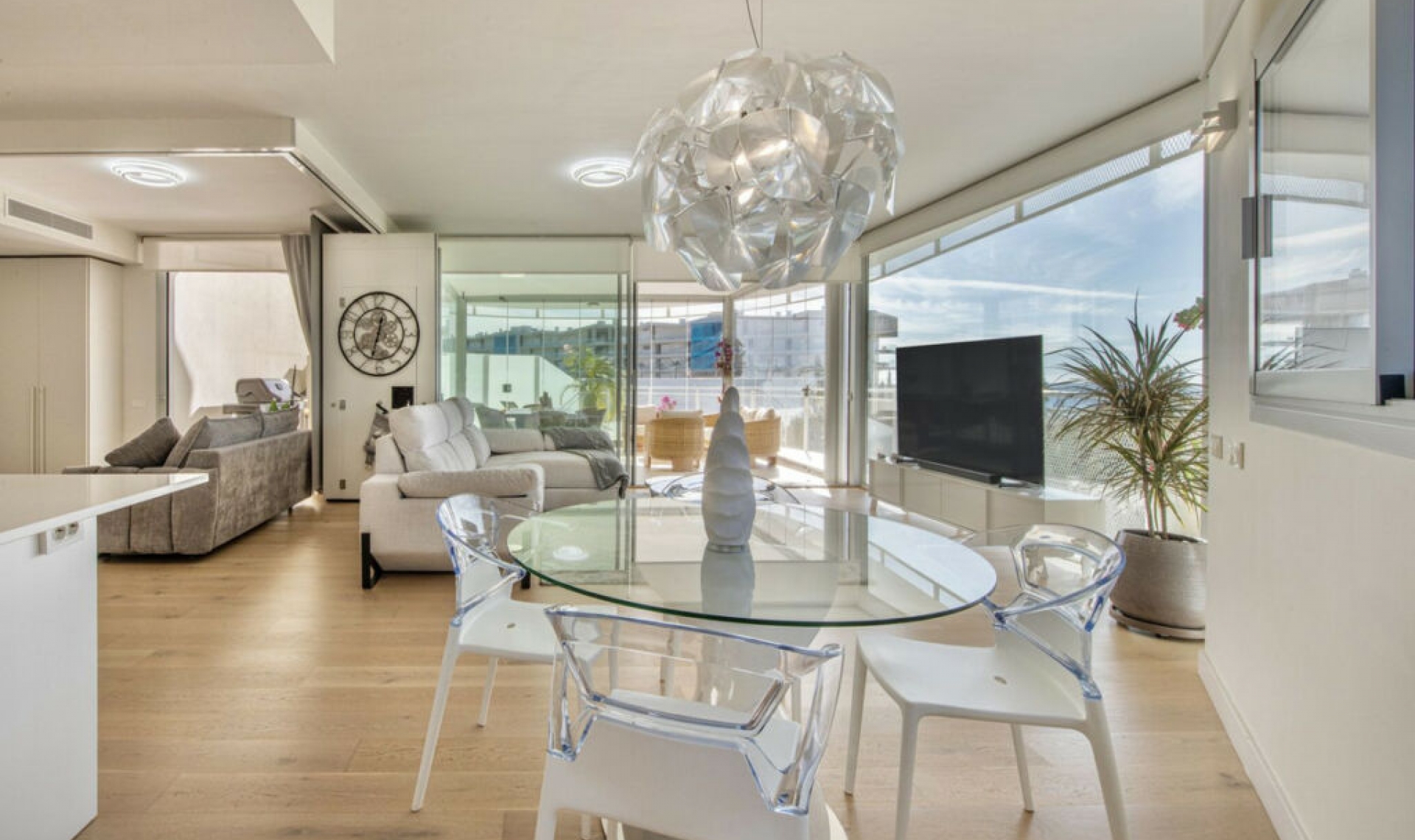 Resale - Apartment -
Benalmadena