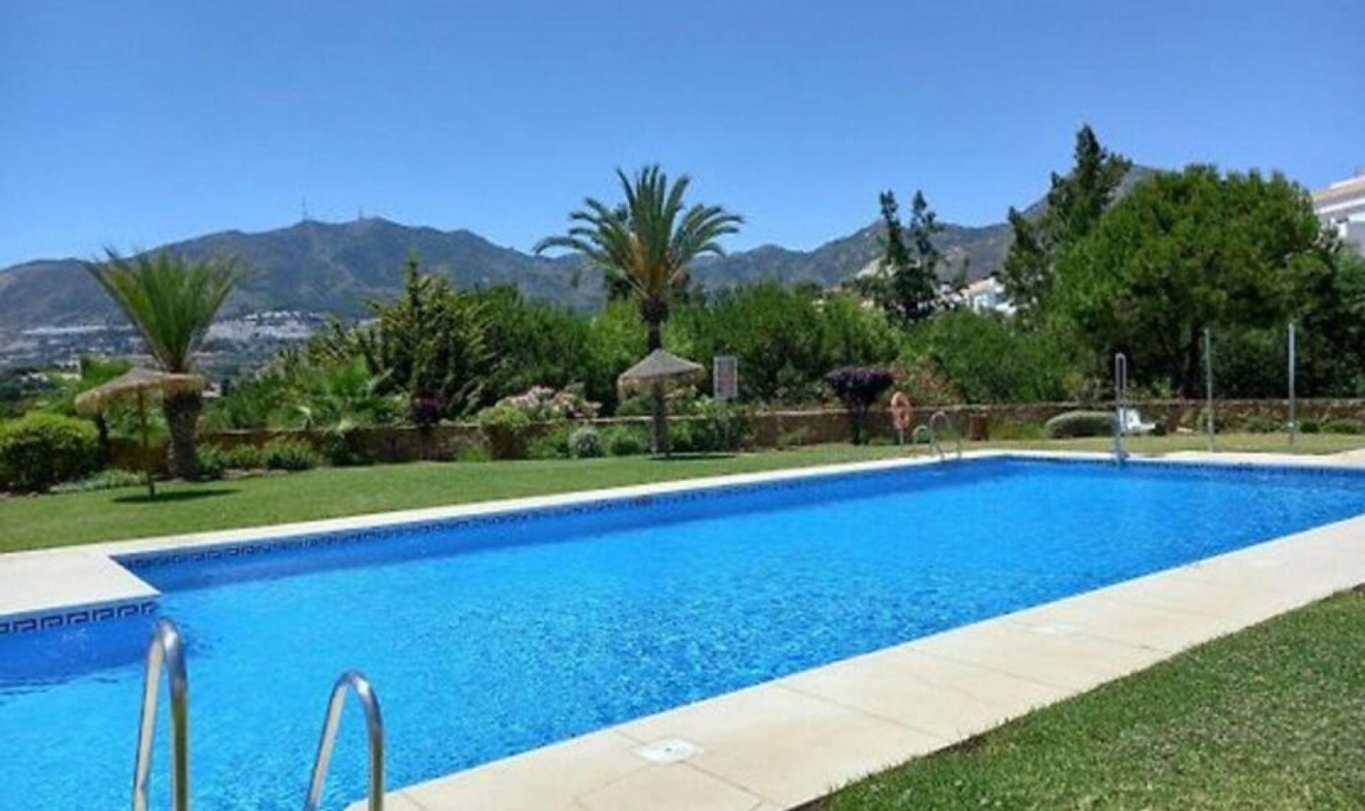 Resale - Apartment -
Benalmadena