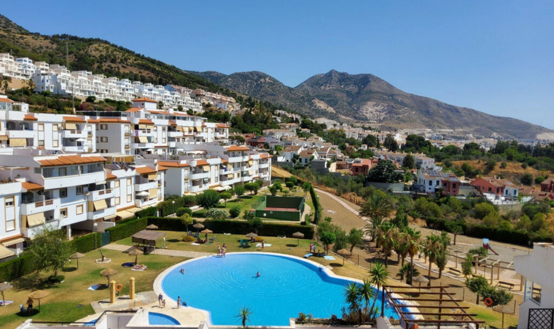 Resale - Apartment -
Benalmadena