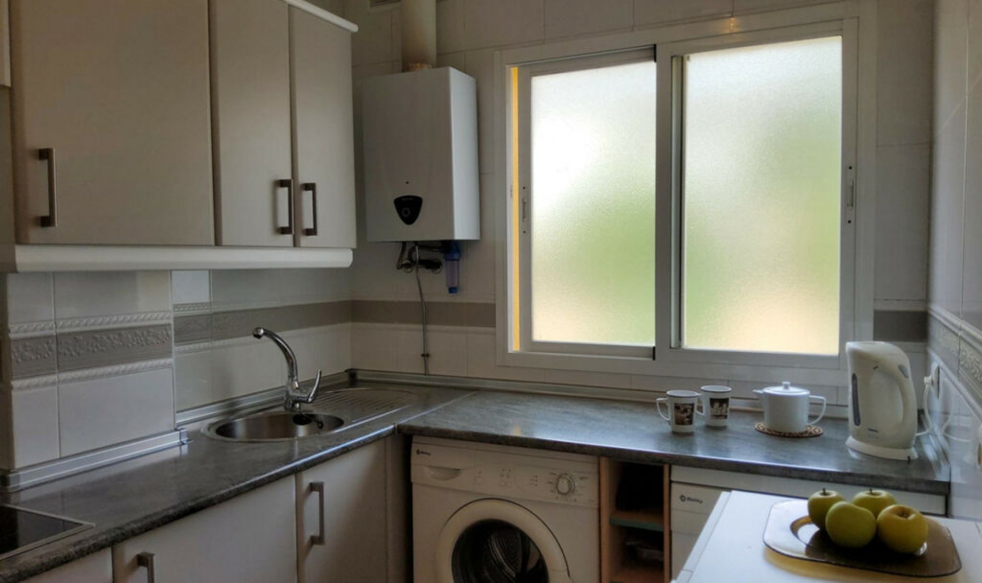 Resale - Apartment -
Benalmadena