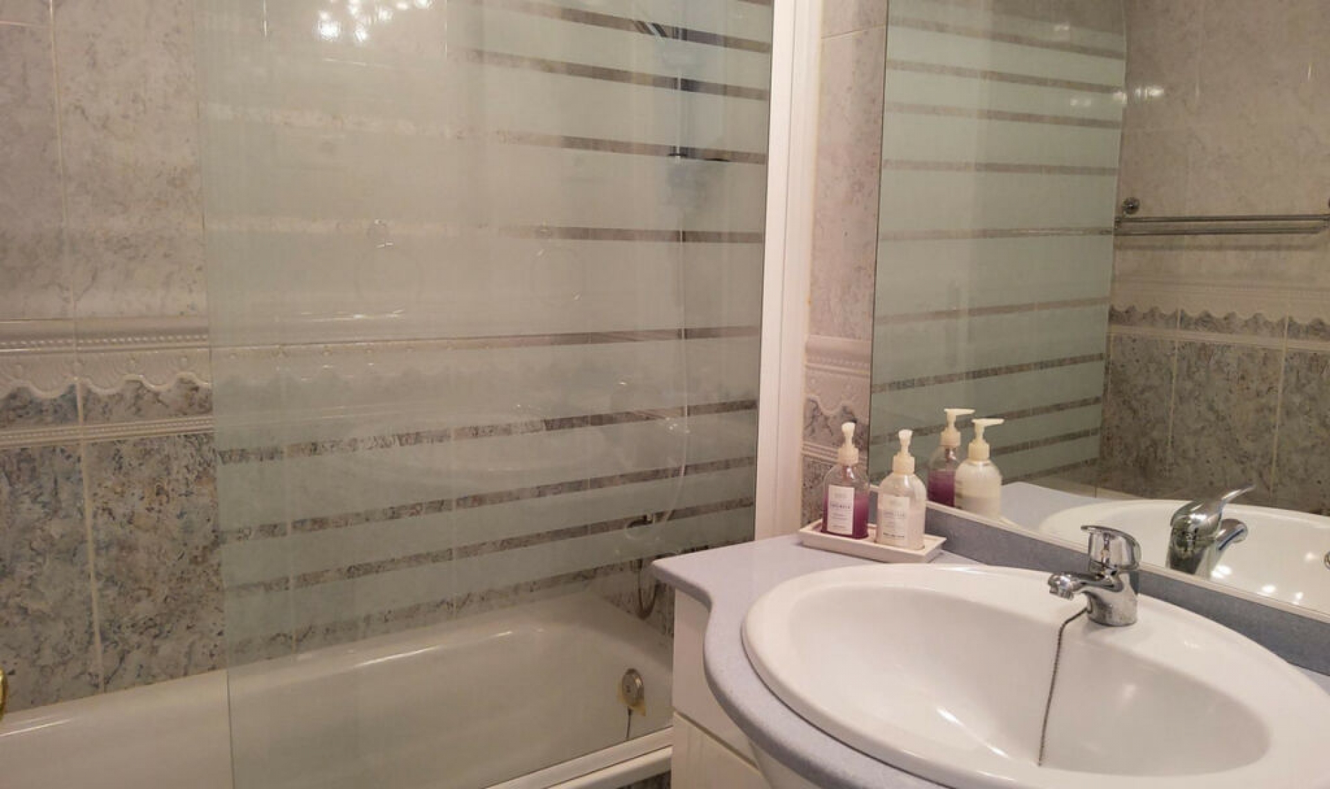 Resale - Apartment -
Benalmadena