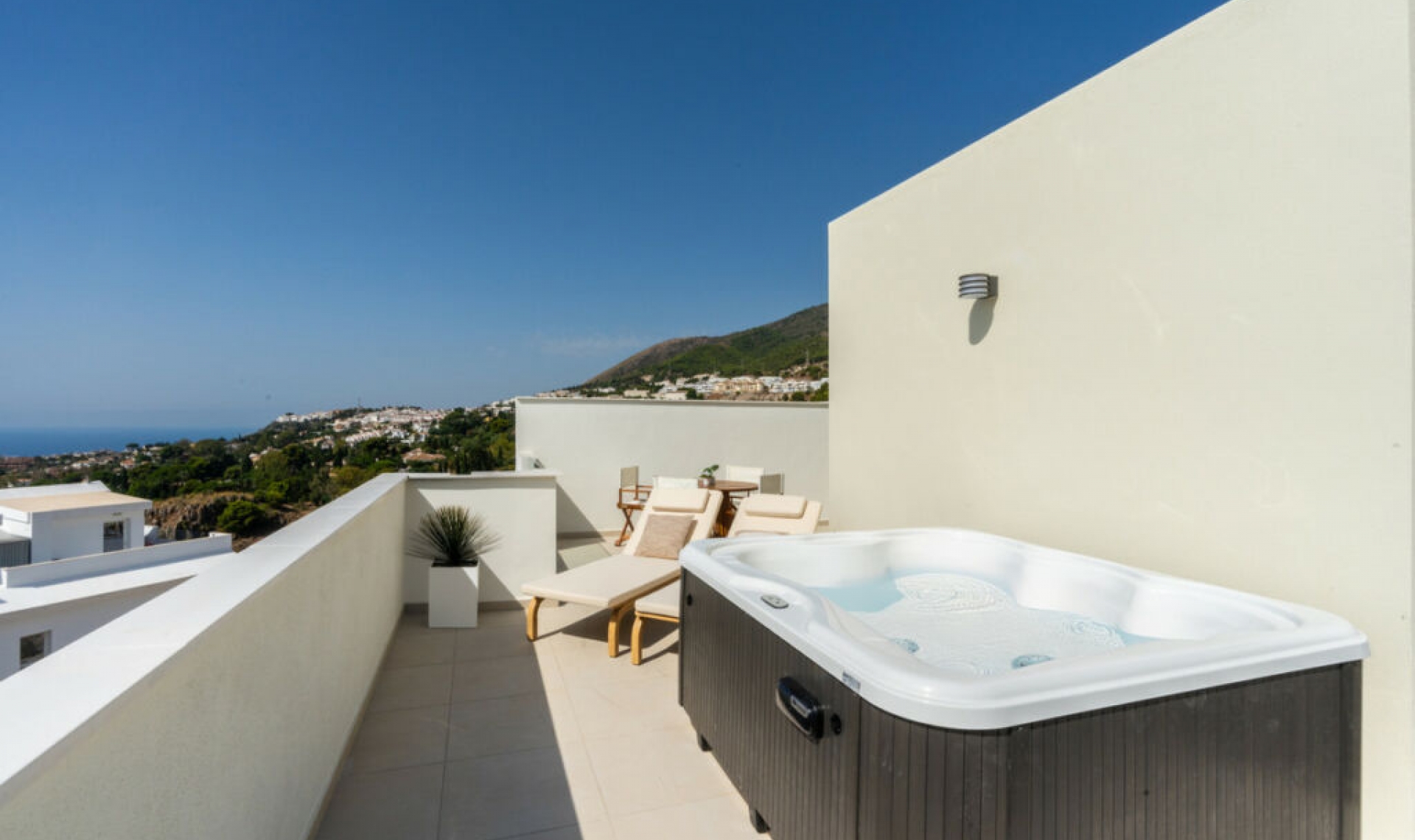 Resale - Apartment -
Benalmadena