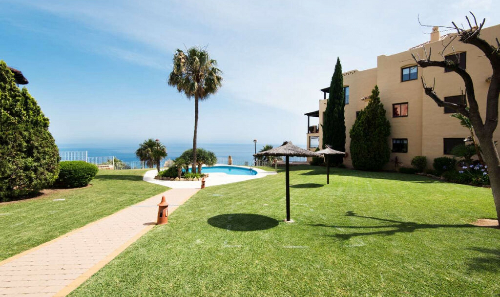 Resale - Apartment -
Benalmadena