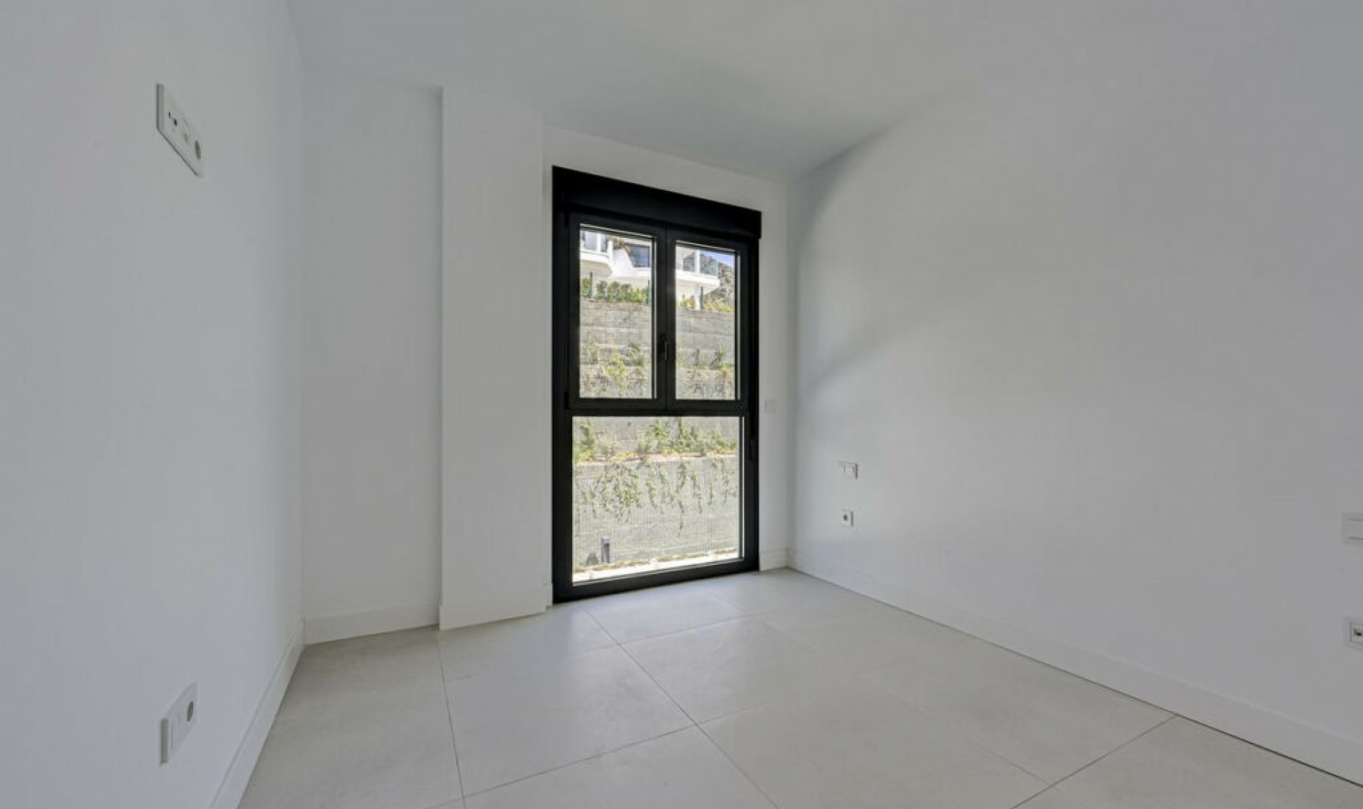 Resale - Apartment -
Benalmadena