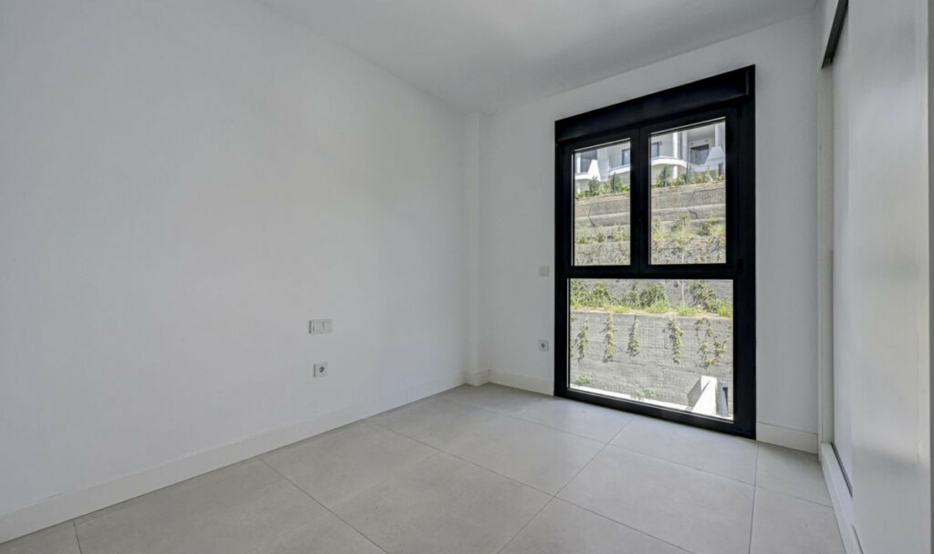 Resale - Apartment -
Benalmadena