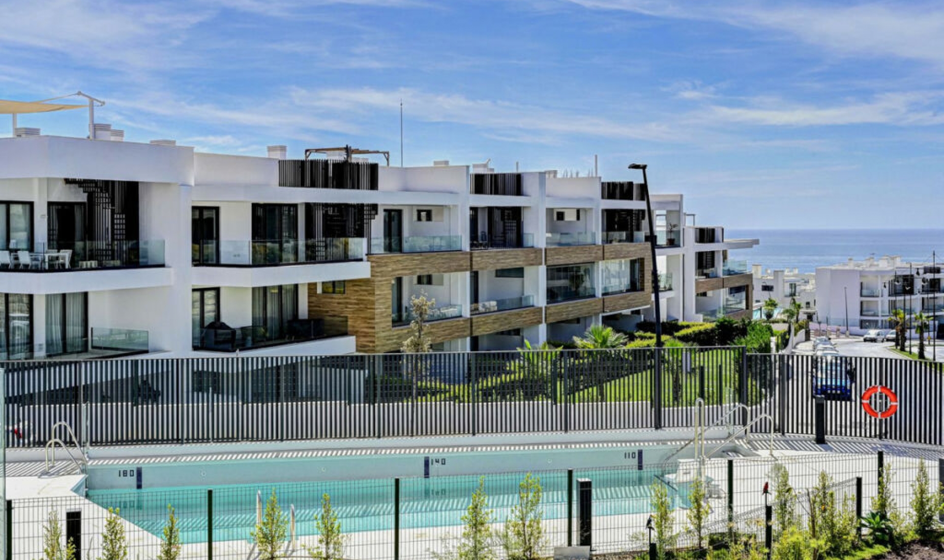 Resale - Apartment -
Benalmadena