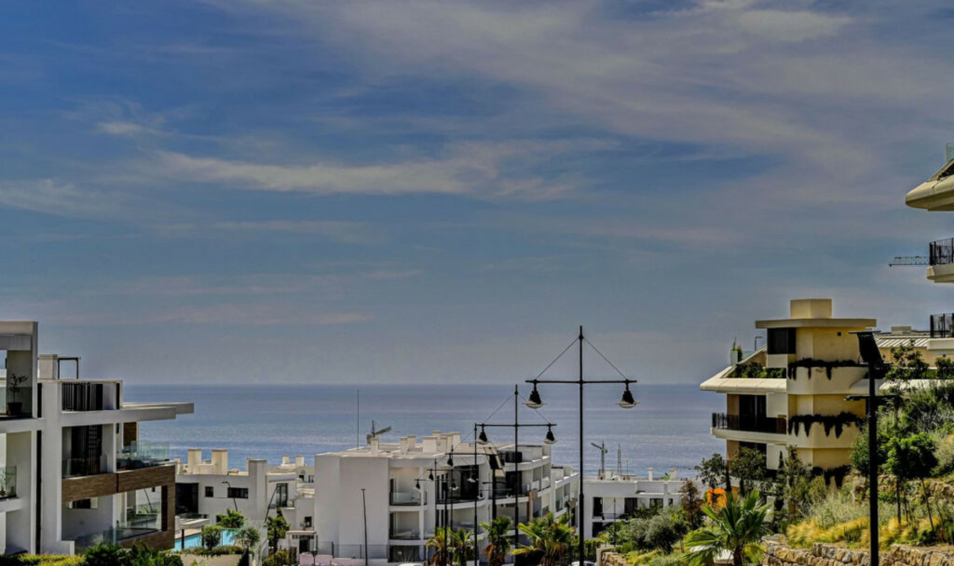 Resale - Apartment -
Benalmadena