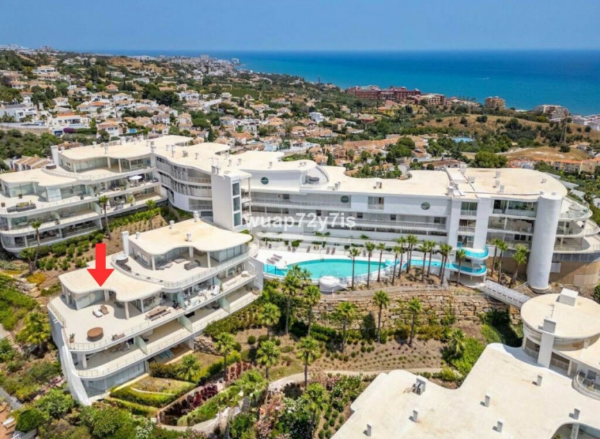 Resale - Apartment -
Benalmadena