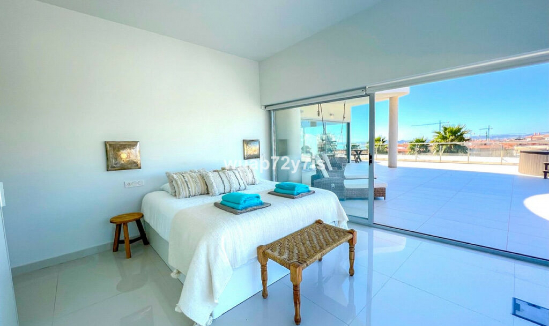 Resale - Apartment -
Benalmadena