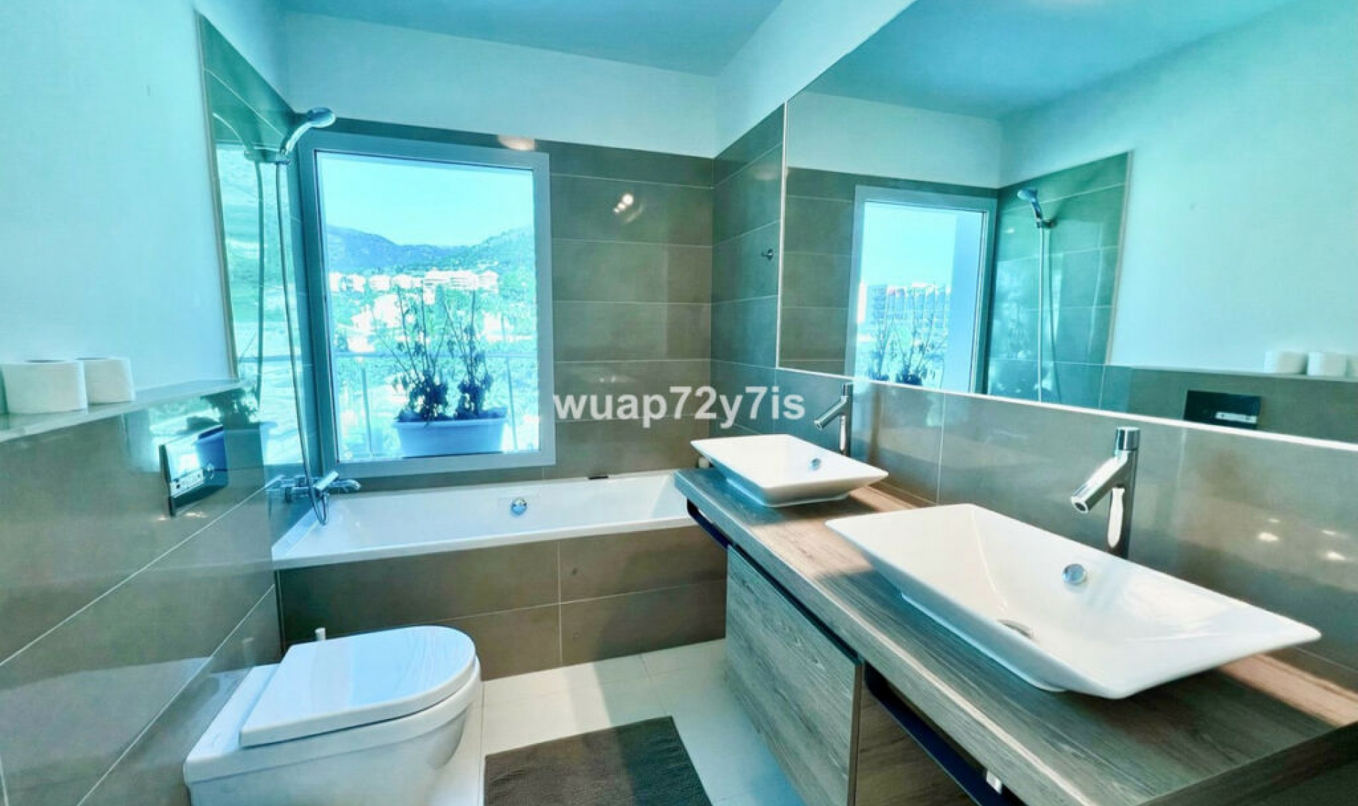 Resale - Apartment -
Benalmadena