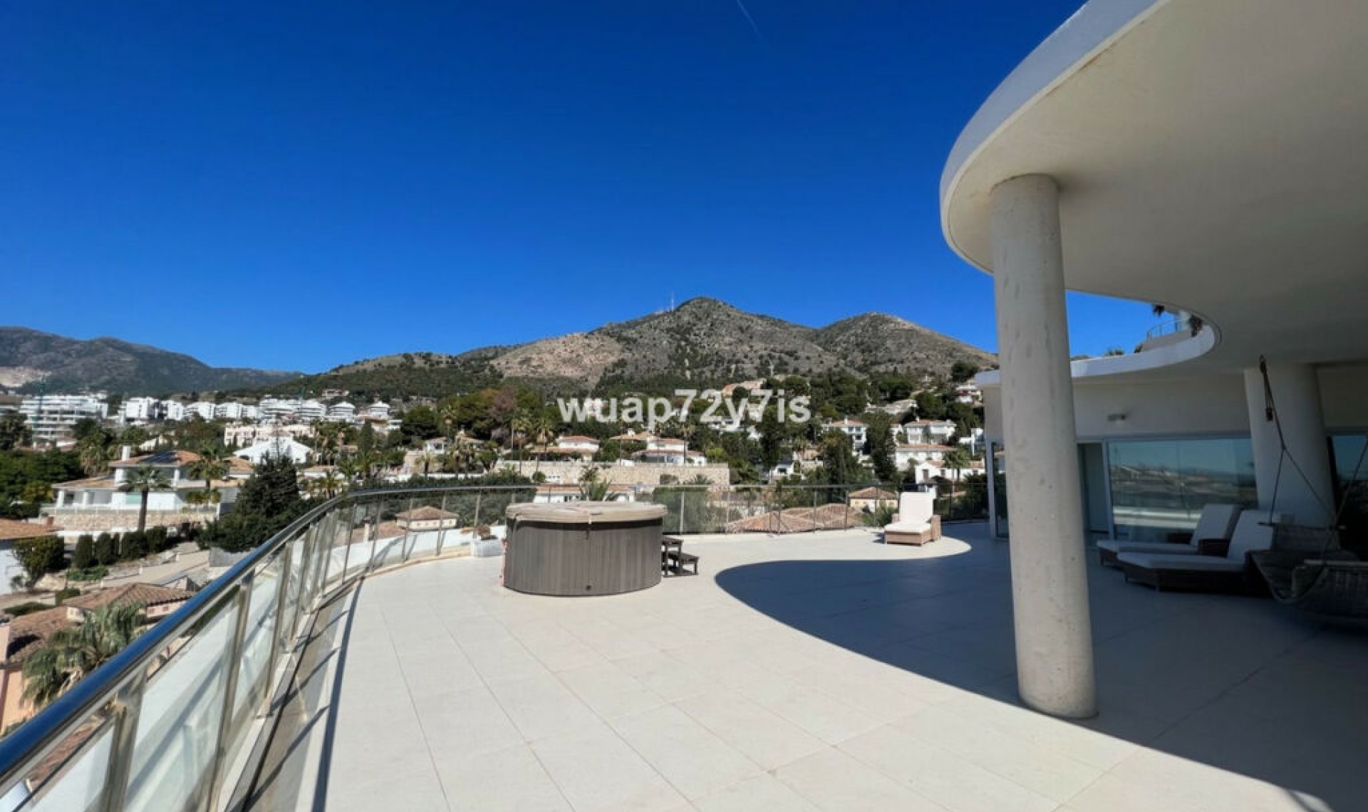 Resale - Apartment -
Benalmadena