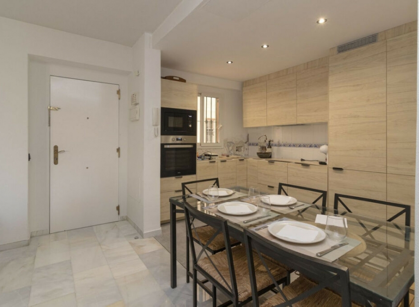 Resale - Apartment -
Benalmadena