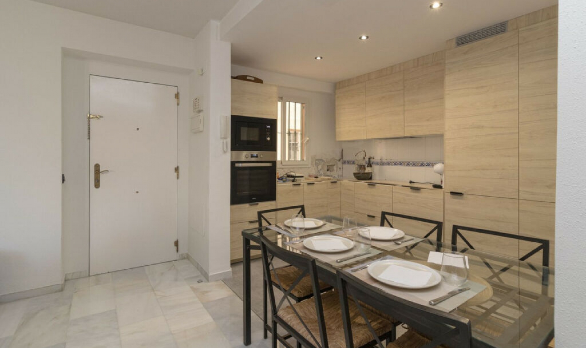 Resale - Apartment -
Benalmadena