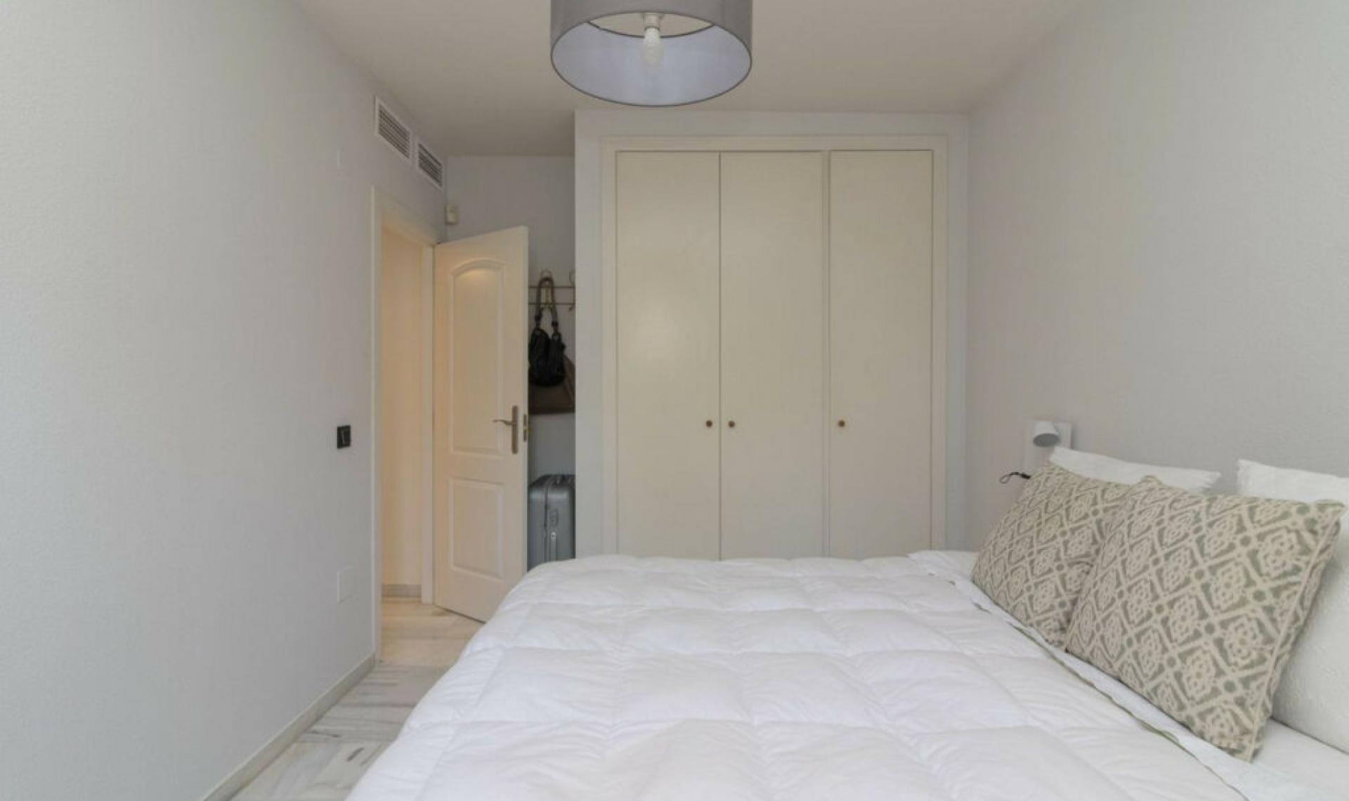 Resale - Apartment -
Benalmadena