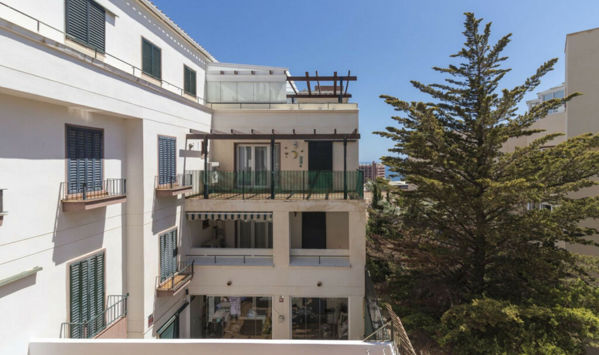 Resale - Apartment -
Benalmadena
