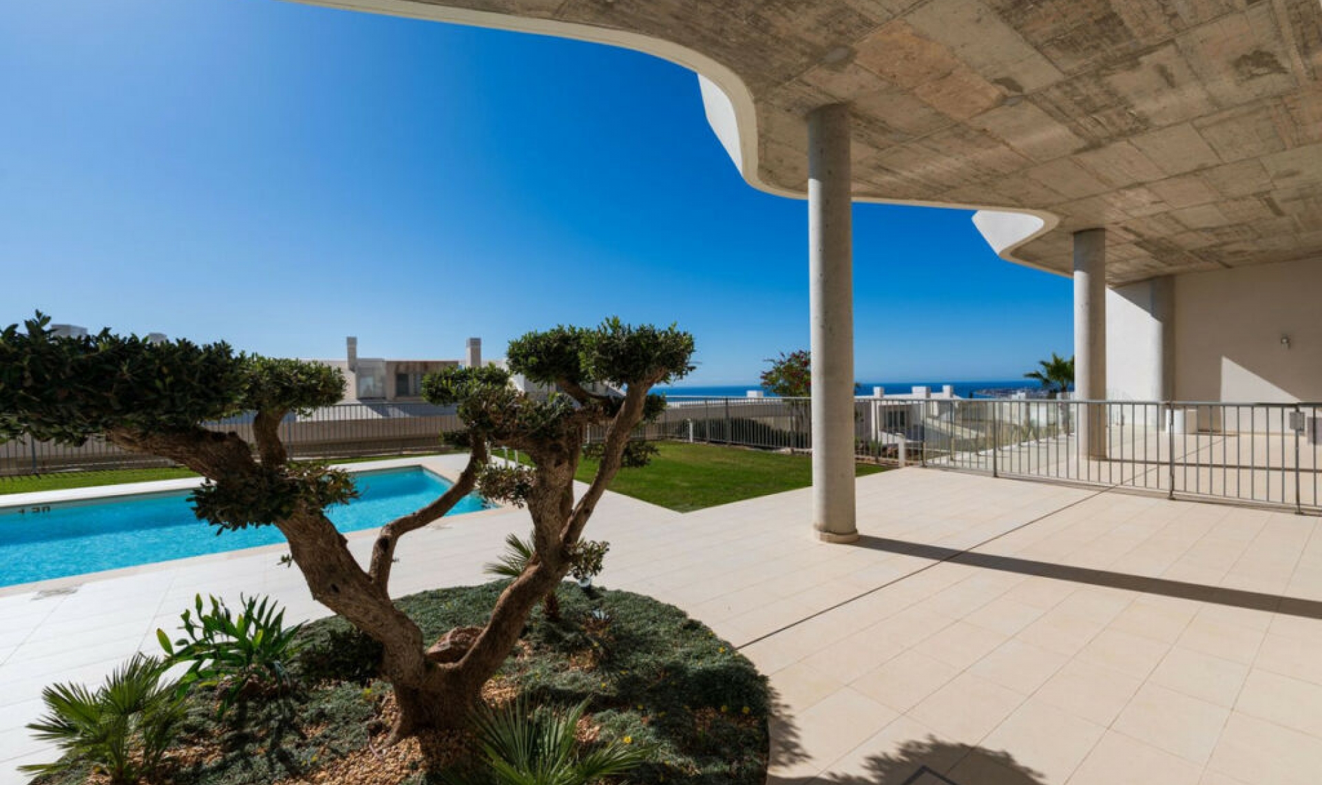 Resale - Apartment -
Benalmadena